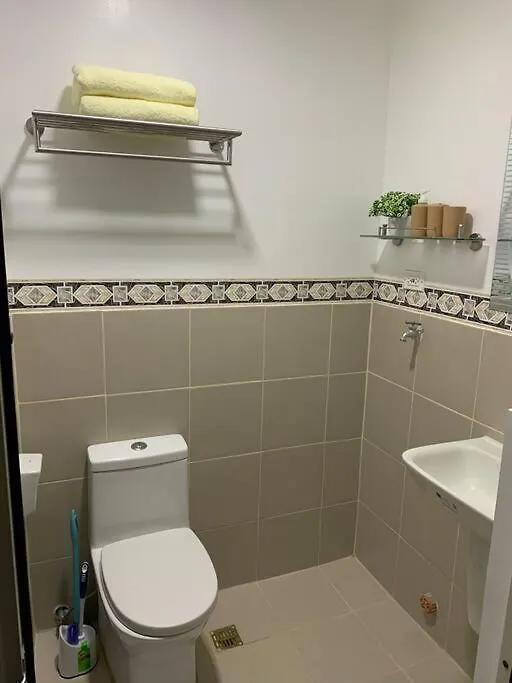 1 Bedroom South Residences Sm Southmall Netflix / Alexa Manille 0*,