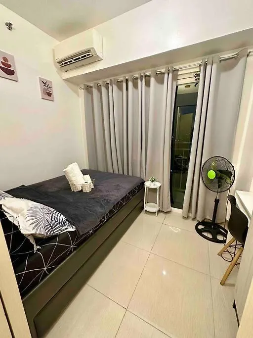 Apartment 1 Bedroom South Residences Sm Southmall Netflix / Alexa Manila