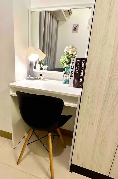 Apartment 1 Bedroom South Residences Sm Southmall Netflix / Alexa Manila
